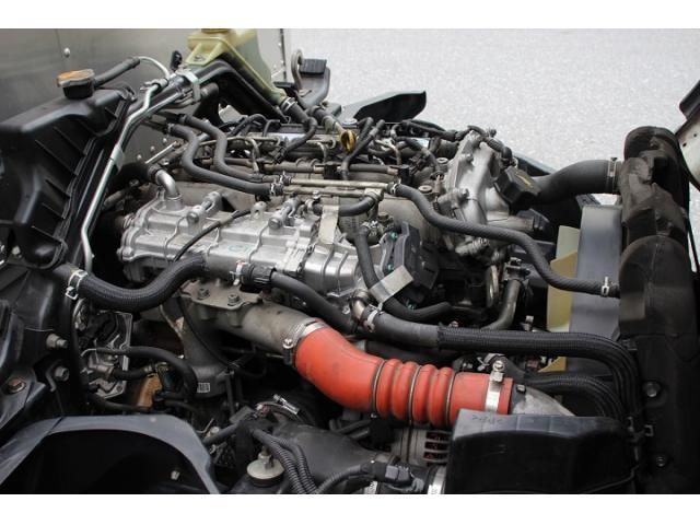 Mitsubishi CANTER 2015-09 3000749-14