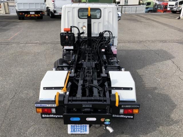 Mitsubishi CANTER 2025-10 3292639-13