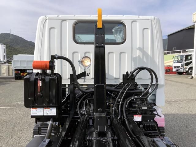 Mitsubishi CANTER 2025-10 3292639-14
