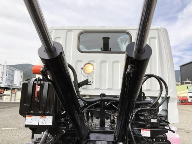 Mitsubishi CANTER 2025-10 3292639-20