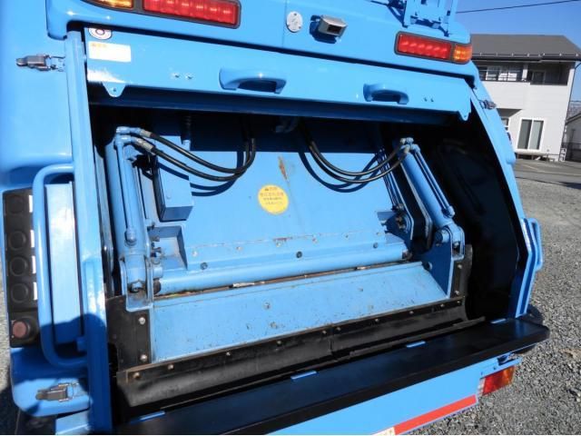 Mitsubishi CANTER 2014-09 3292652-10