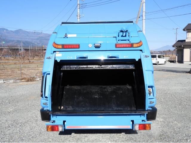 Mitsubishi CANTER 2014-09 3292652-7