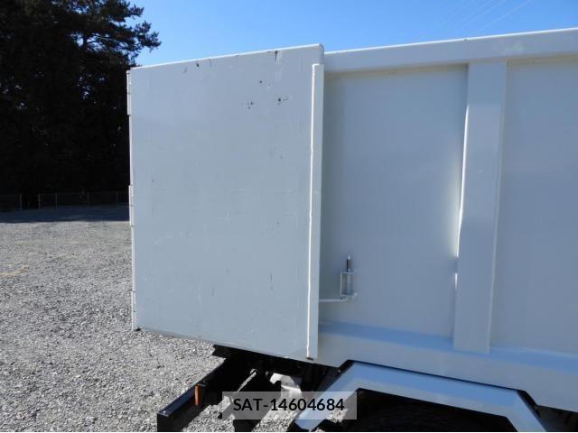 Mitsubishi CANTER 2023-05 3355985-11