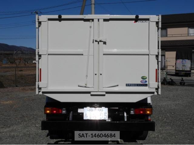 Mitsubishi CANTER 2023-05 3355985-4