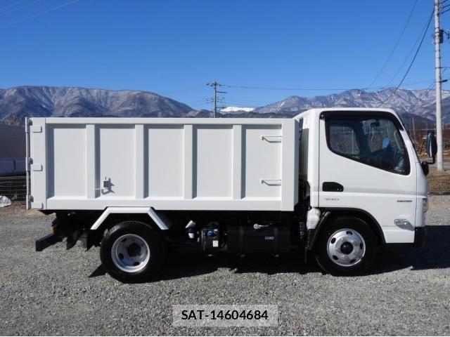 Mitsubishi CANTER 2023-05 3355985-8