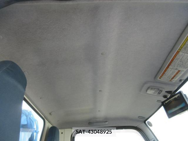 Mitsubishi CANTER 2015-06 3355993-14