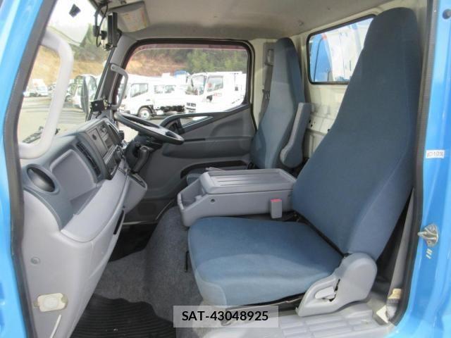 Mitsubishi CANTER 2015-06 3355993-15