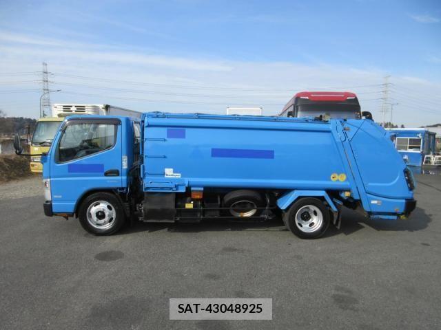 Mitsubishi CANTER 2015-06 3355993-3