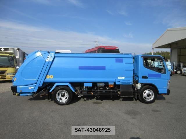 Mitsubishi CANTER 2015-06 3355993-5