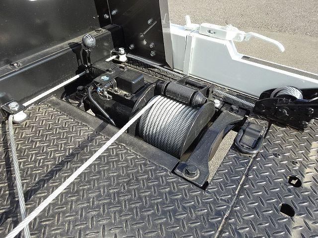 Mitsubishi CANTER 2025-08 3356725-18