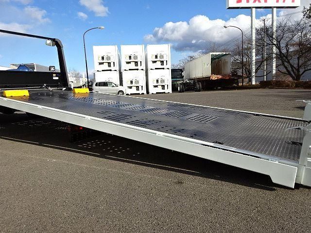 Mitsubishi CANTER 2025-08 3356725-20