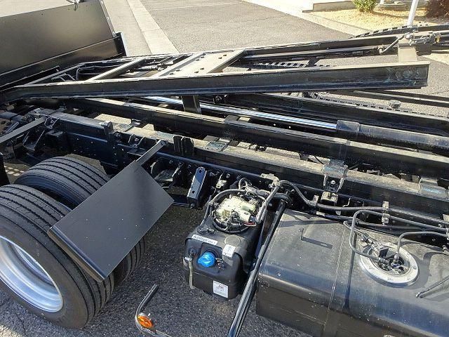 Mitsubishi CANTER 2025-08 3356725-21