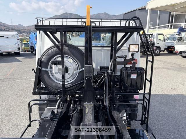 Mitsubishi CANTER 2025-09 3662708-15
