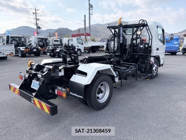 Mitsubishi CANTER 2025-09 3662708-3