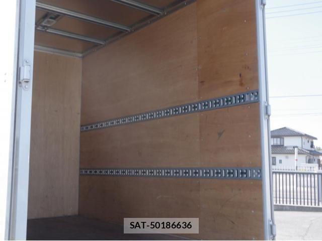 Mitsubishi CANTER 2023-09 3662739-12