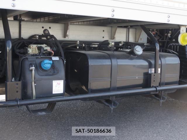 Mitsubishi CANTER 2023-09 3662739-13