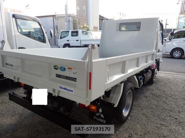 Mitsubishi CANTER 2025-11 3713546-3