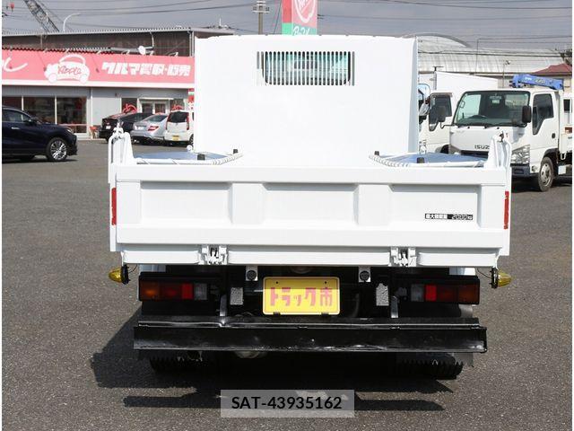 Mitsubishi CANTER 2013-02 3766178-6