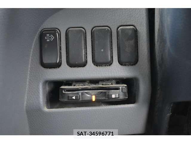 Mitsubishi CANTER 2015-09 3831927-14