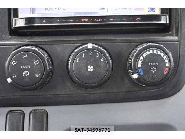 Mitsubishi CANTER 2015-09 3831927-7