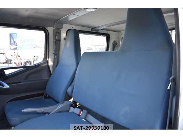 Mitsubishi CANTER 2014-12 3831925-11