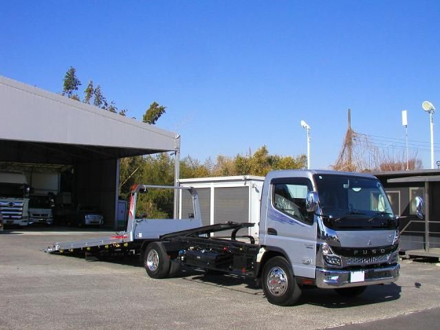 Mitsubishi CANTER 2022-10 3847149-14