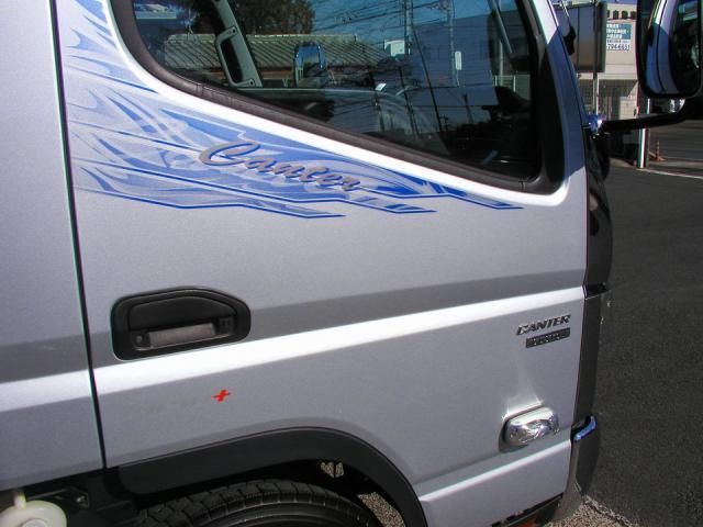 Mitsubishi CANTER 2022-10 3847149-29