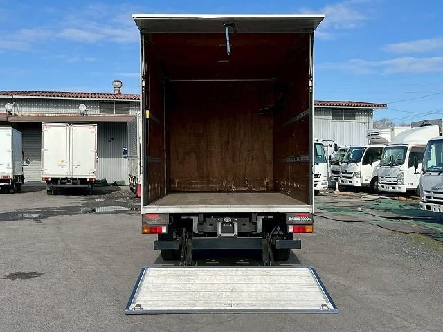 Mitsubishi CANTER 2018-03 3847187-12