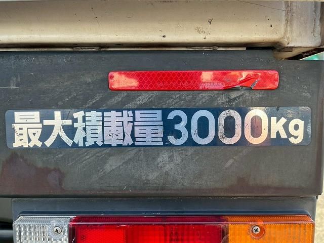Mitsubishi CANTER 2018-03 3847187-18