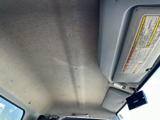 Mitsubishi CANTER 2018-03 3847187-22