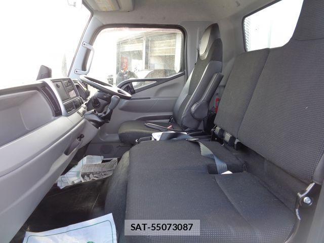 Mitsubishi CANTER 2019-03 3904126-1