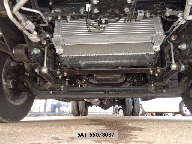 Mitsubishi CANTER 2019-03 3904126-19