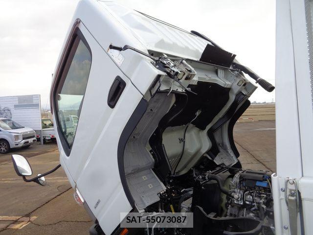 Mitsubishi CANTER 2019-03 3904126-22