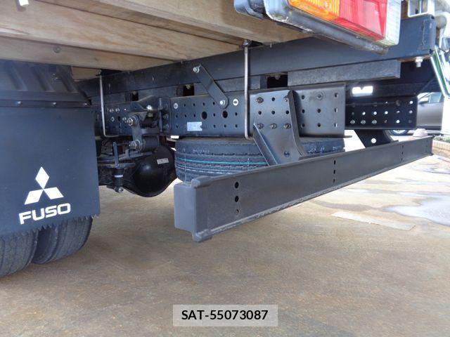 Mitsubishi CANTER 2019-03 3904126-26
