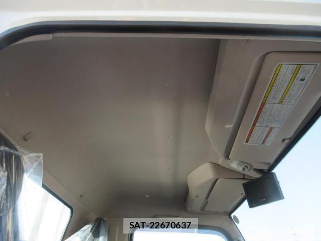 Mitsubishi CANTER 2025-11 3904080-14