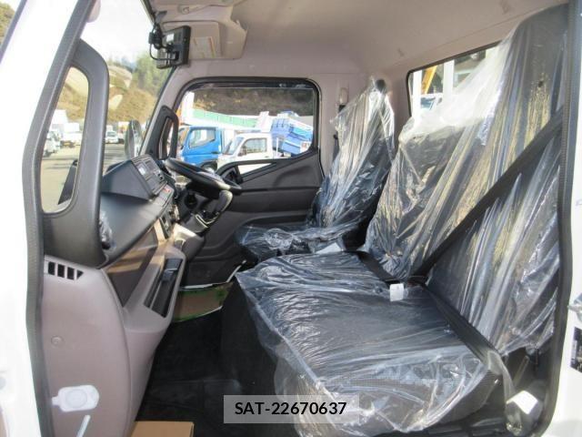 Mitsubishi CANTER 2025-11 3904080-15