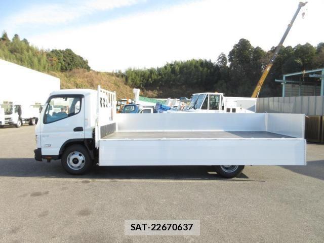 Mitsubishi CANTER 2025-11 3904080-24
