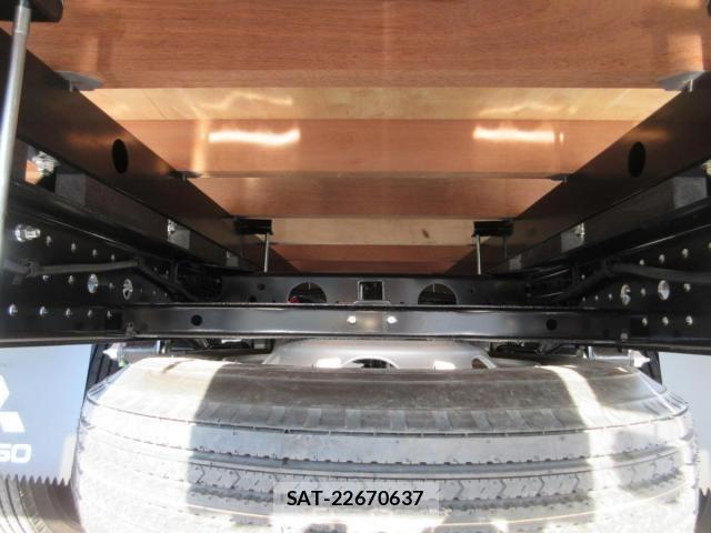 Mitsubishi CANTER 2025-11 3904080-26