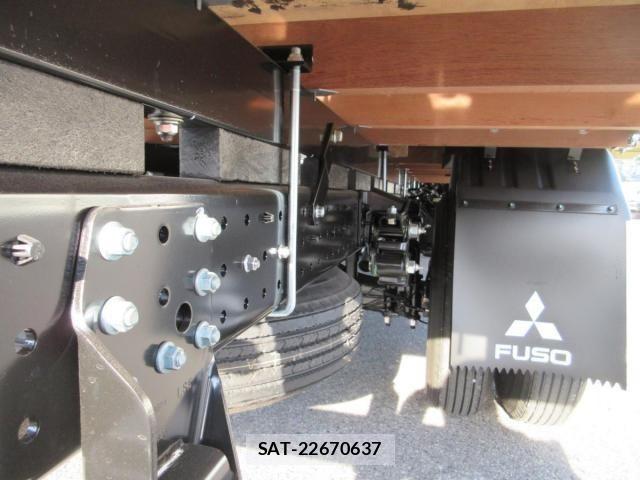 Mitsubishi CANTER 2025-11 3904080-28