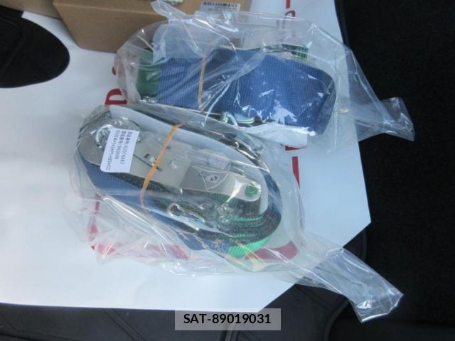Mitsubishi CANTER 2025-11 3904074-20