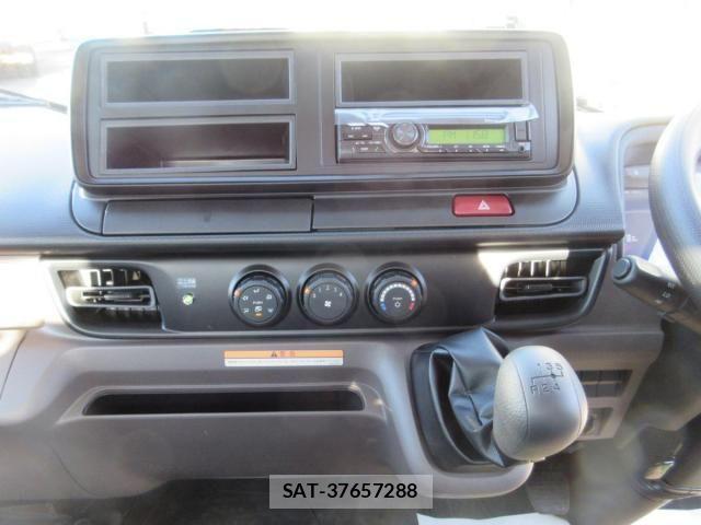 Mitsubishi CANTER 2025-11 3904072-12