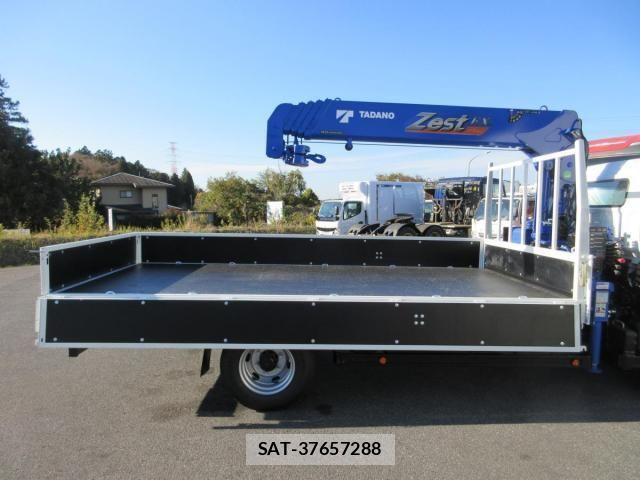Mitsubishi CANTER 2025-11 3904072-23