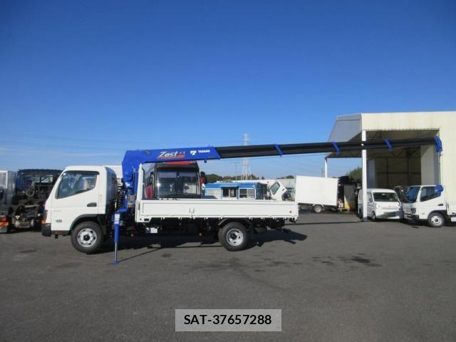 Mitsubishi CANTER 2025-11 3904072-29