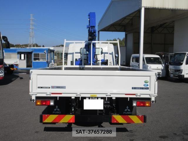 Mitsubishi CANTER 2025-11 3904072-4