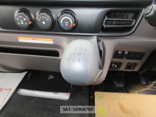 Mitsubishi CANTER 2025-11 3933391-13