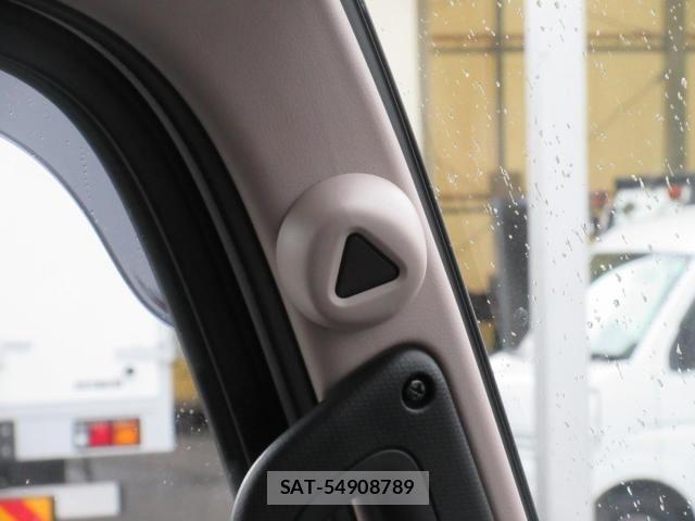 Mitsubishi CANTER 2025-11 3933391-16