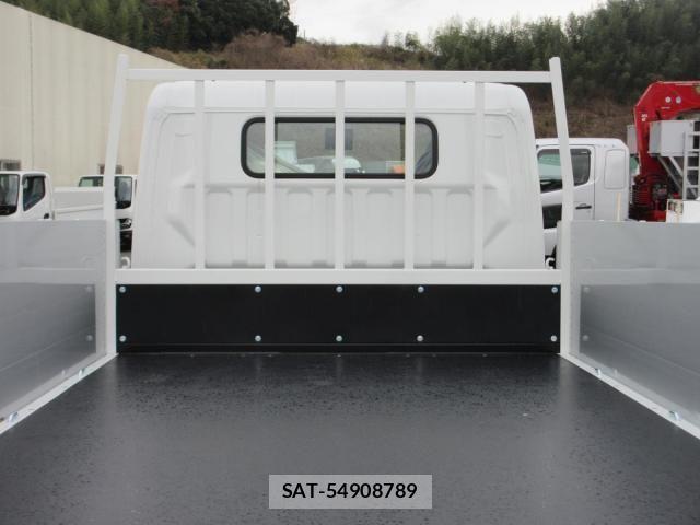 Mitsubishi CANTER 2025-11 3933391-24