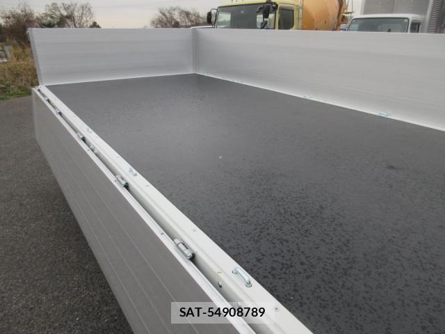 Mitsubishi CANTER 2025-11 3933391-25