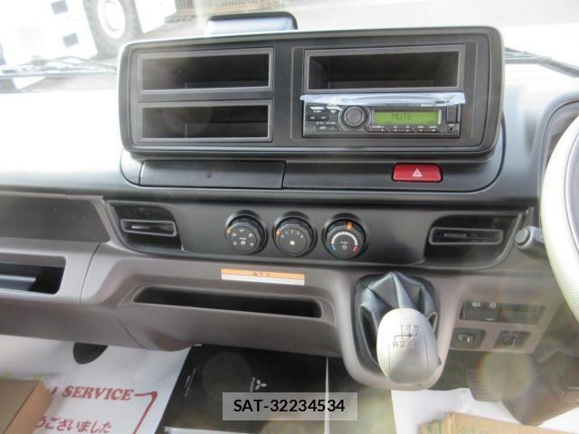 Mitsubishi CANTER 2025-11 3933387-12