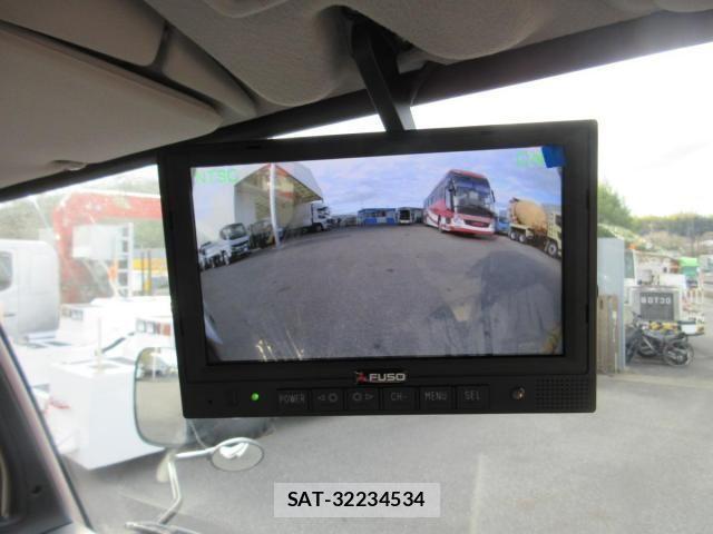 Mitsubishi CANTER 2025-11 3933387-14